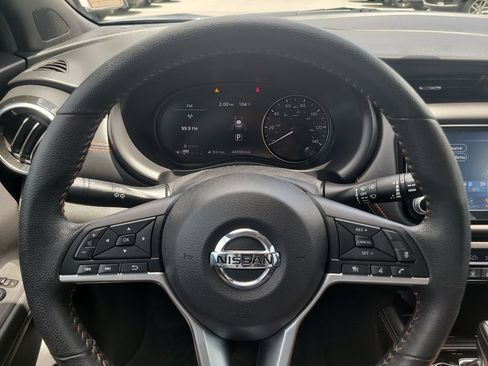 Used 2021 Nissan Kicks SR FWD image 28