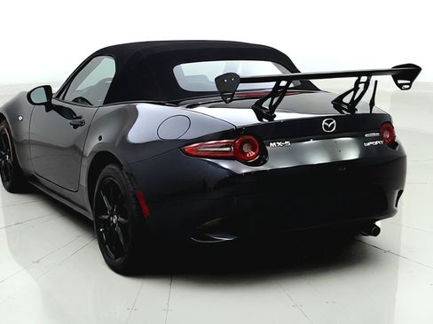 Used 2024 MAZDA MX-5 Miata Sport RWD image 5