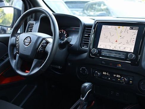 Used 2024 Nissan Frontier PRO-4X w/ Off-Road Protection Package image 21