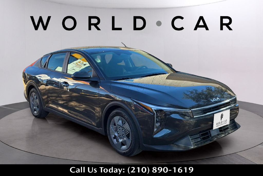 Used 2026 Kia K4 FWD image 1