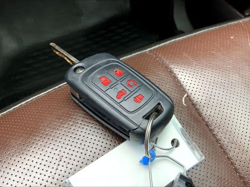 Used 2011 Chevrolet Equinox LTZ FWD image 12