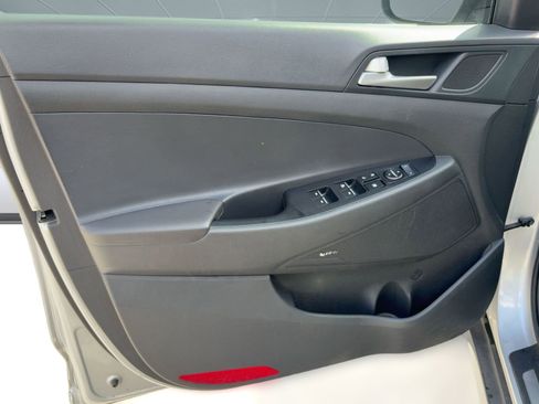 Used 2019 Hyundai Tucson Limited image 25