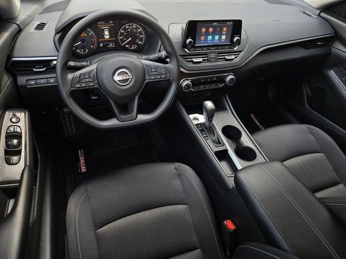 Certified 2024 Nissan Altima 2.5 S FWD image 14