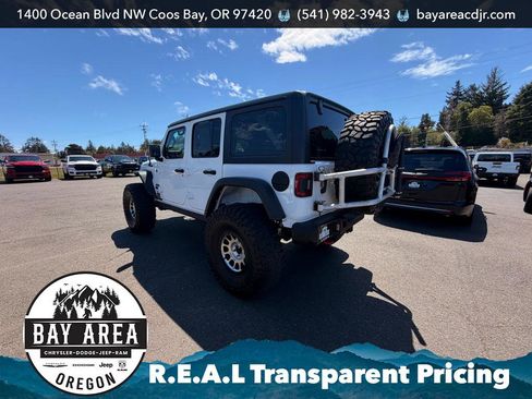 Used 2018 Jeep Wrangler Unlimited Rubicon w/ Steel Bumper Group AWD/4WD image 6