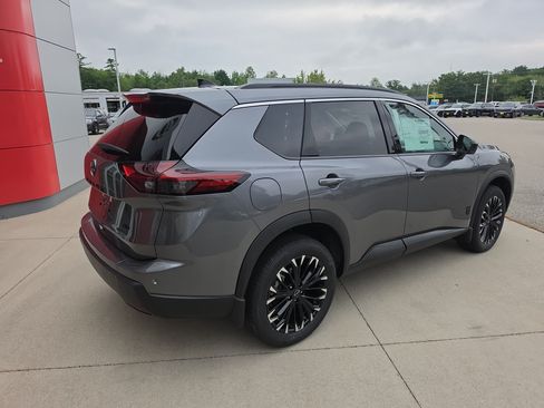 New 2026 Nissan Rogue Dark Armor AWD/4WD image 7