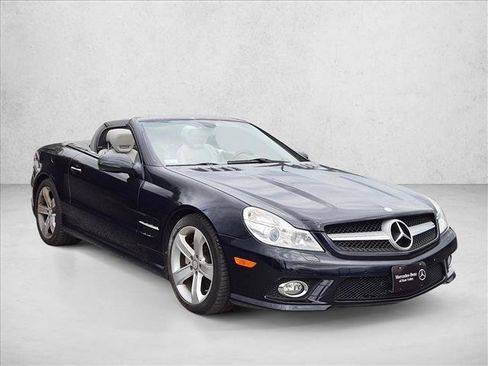 Used 2009 Mercedes-Benz SL 550 image 3