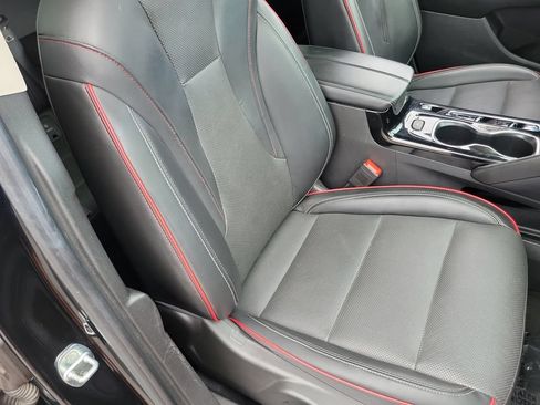 Used 2023 Buick Envision Essence w/ Sport Touring Package FWD image 20