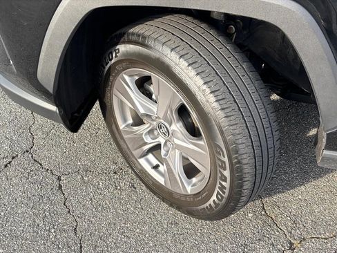 Used 2024 Toyota RAV4 XLE w/ Convenience Package image 27