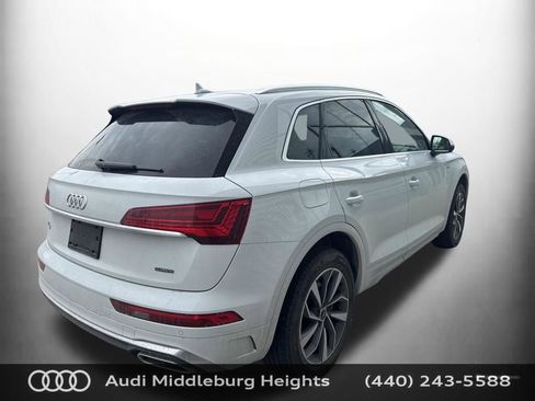 Certified 2023 Audi Q5 2.0T Premium Plus w/ Premium Plus Package image 3
