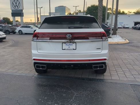 New 2026 Volkswagen Atlas Cross Sport SEL Premium R-Line image 5