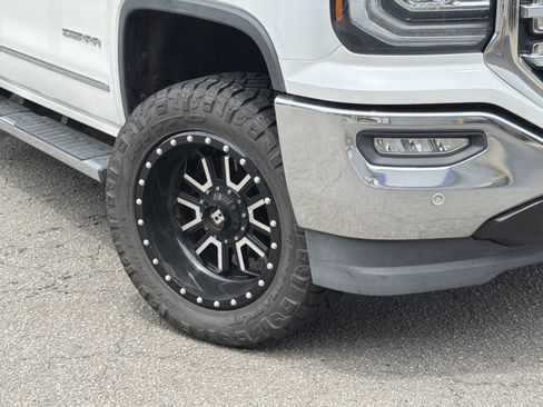 Used 2018 GMC Sierra 1500 SLT AWD/4WD image 3