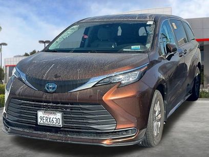 Used 2023 Toyota Sienna LE