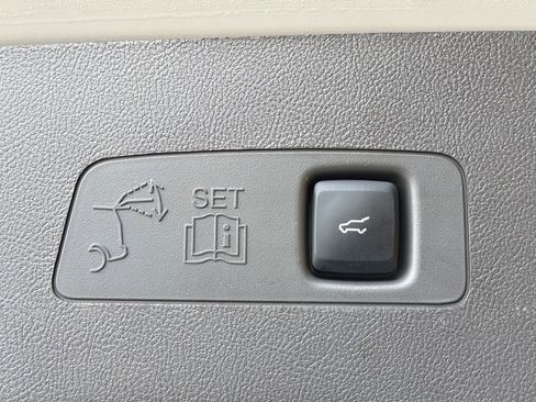 Used 2023 Lincoln Corsair FWD image 35