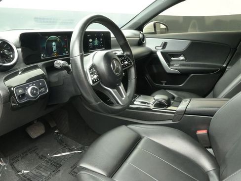 Used 2019 Mercedes-Benz A 220 image 31