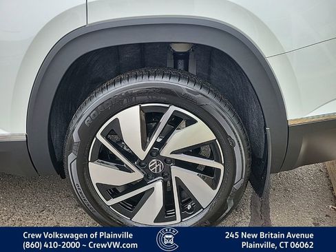 New 2026 Volkswagen Atlas SEL image 18