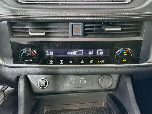 Used 2023 Nissan Rogue SV AWD/4WD image 15