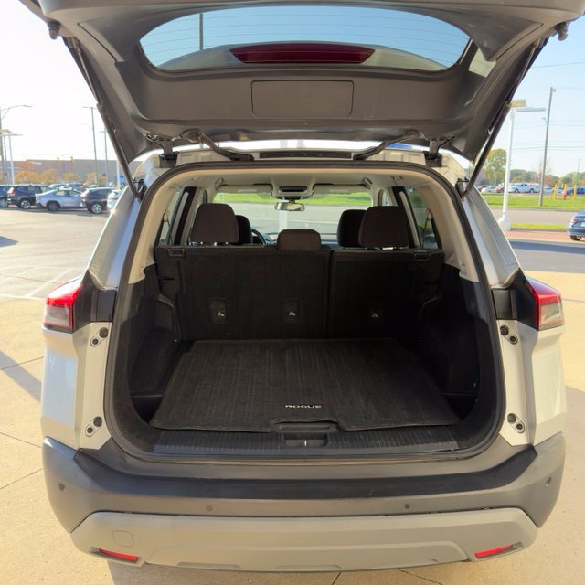 Used 2021 Nissan Rogue SV AWD/4WD image 13