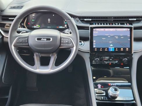 Certified 2022 Jeep Grand Cherokee Limited 4xe AWD/4WD image 29