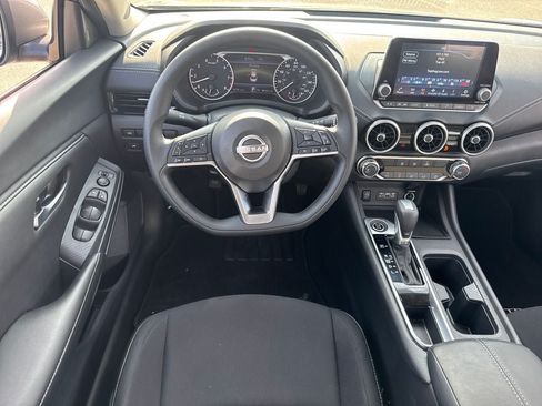 Used 2025 Nissan Sentra SV FWD image 14