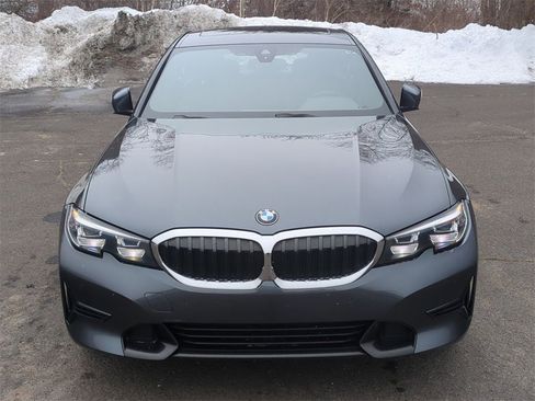 Used 2020 BMW 330i xDrive Sedan w/ Driving Assistance Package image 9