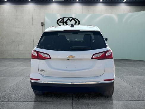 Used 2018 Chevrolet Equinox LT FWD image 4