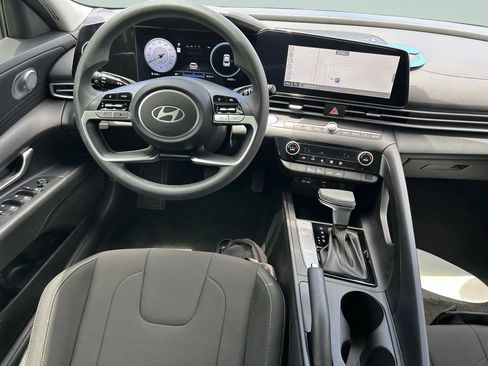 Certified 2024 Hyundai Elantra SEL FWD image 16