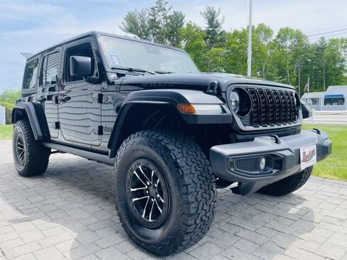 Used 2024 Jeep Wrangler Unlimited Sport AWD/4WD image 4