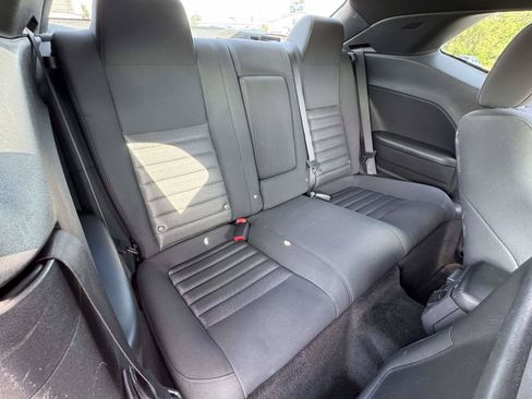Used 2010 Dodge Challenger SE RWD image 16