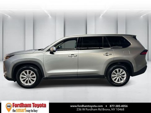 Certified 2025 Toyota Grand Highlander AWD image 6