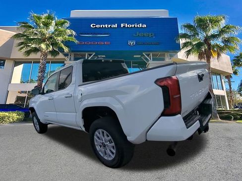 Used 2024 Toyota Tacoma SR5 image 7