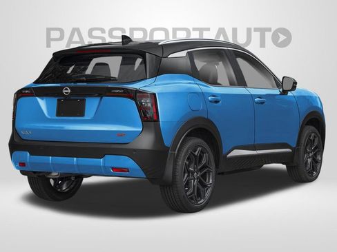Used 2025 Nissan Kicks SR AWD/4WD image 5