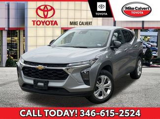 Used 2025 Chevrolet Trax LS FWD video 1