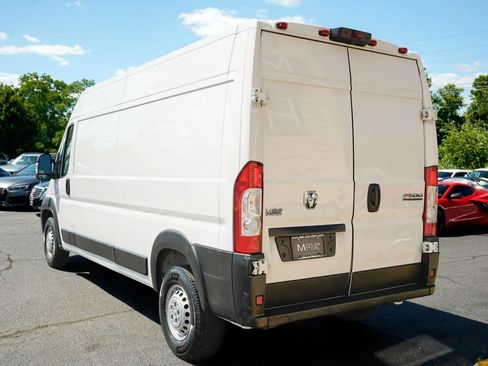 Used 2025 RAM ProMaster 2500 w/ Convenience Group FWD image 7