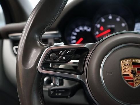 Used 2020 Porsche Macan S image 34