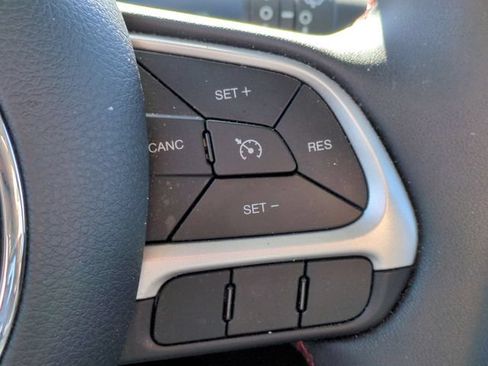 Used 2023 Jeep Renegade Trailhawk AWD/4WD image 17