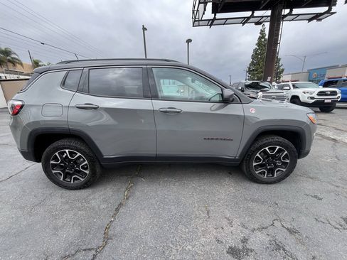 Used 2021 Jeep Compass Trailhawk w/ Sun and Sound Group AWD/4WD image 5