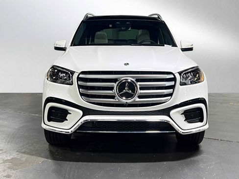 New 2025 Mercedes-Benz GLS 580 4MATIC image 8