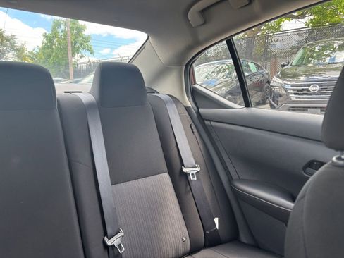 Used 2025 Nissan Sentra SV FWD image 32