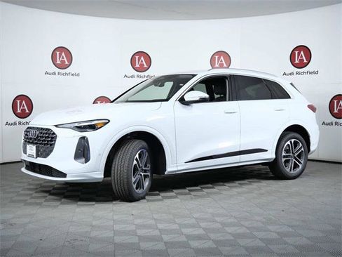 New 2025 Audi Q5 Premium Plus image 4