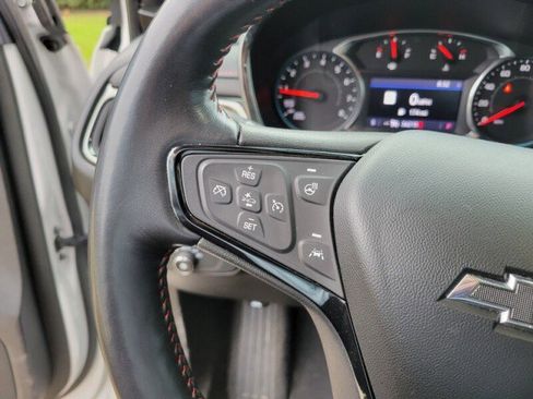 Used 2022 Chevrolet Equinox RS w/ RS Leather Package image 17