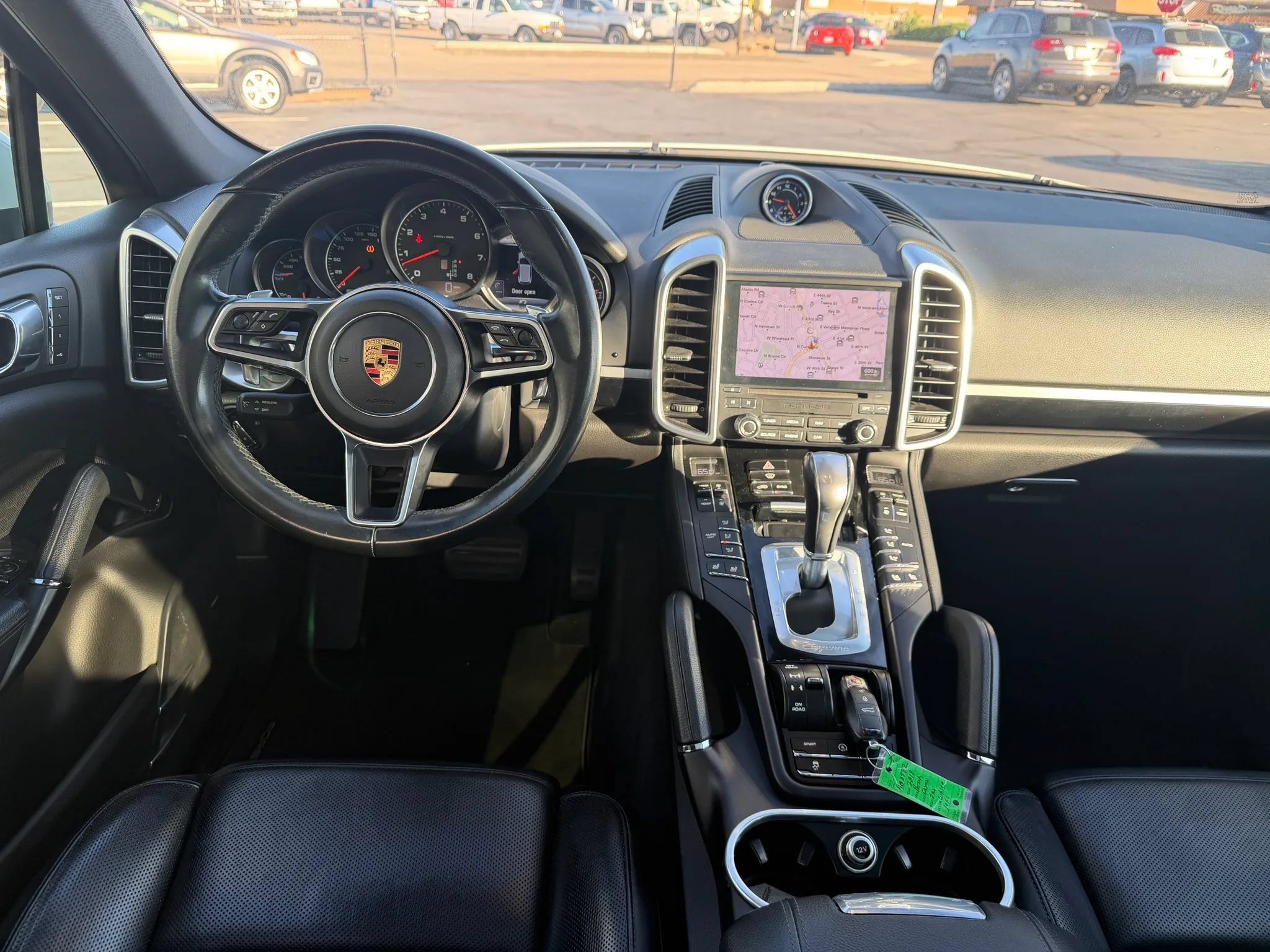 Used 2018 Porsche Cayenne AWD/4WD image 22