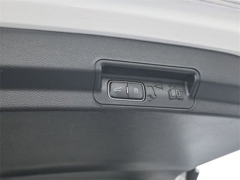 Used 2023 Ford Explorer ST-Line w/ Class IV Trailer Tow Package image 20