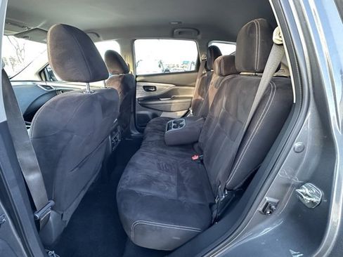 Used 2018 Nissan Murano S image 27