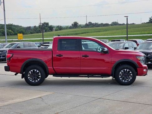 Used 2024 Nissan Titan PRO-4X w/ Pro-4x Convenience Package AWD/4WD image 9