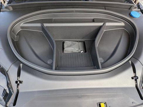 New 2025 Volvo EX90 Plus w/ Protection Package Premier image 18