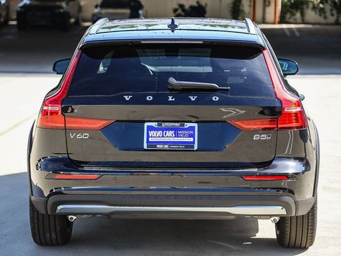 New 2026 Volvo V60 B5 Cross Country Plus w/ Protection Package AWD/4WD image 7