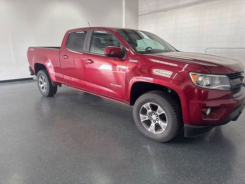 Used 2018 Chevrolet Colorado Z71 image 2
