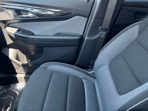 Used 2025 Chevrolet TrailBlazer LT AWD/4WD image 23