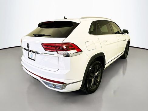 Used 2021 Volkswagen Atlas Cross Sport SE FWD image 5