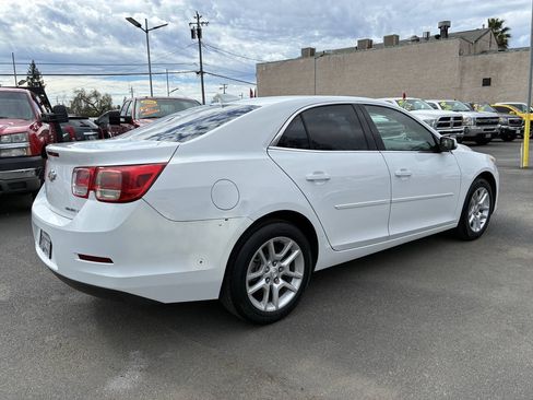 Used 2015 Chevrolet Malibu LT w/ Power Convenience Package FWD image 2